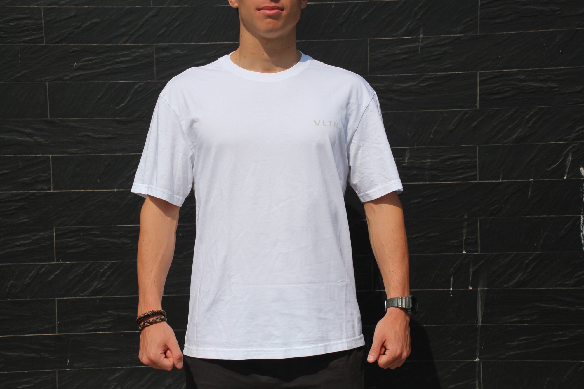 White Essential V T-shirt